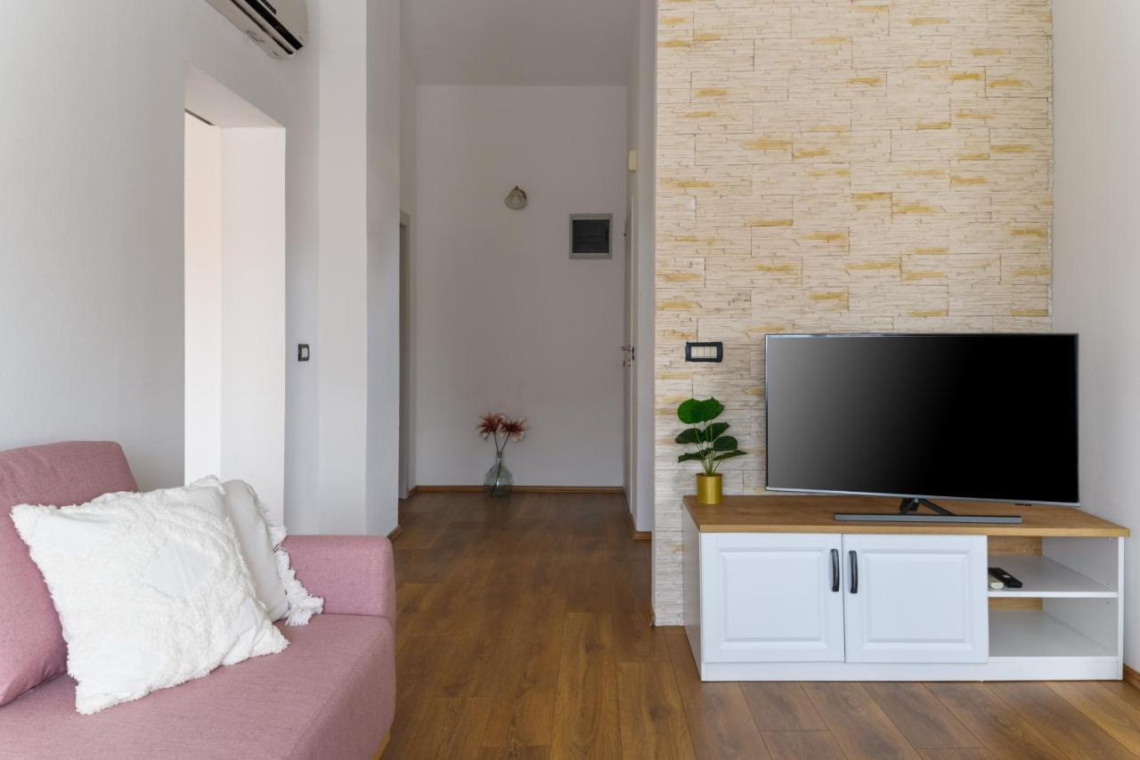 Apartments Perkovic Фажана Екстер'єр фото